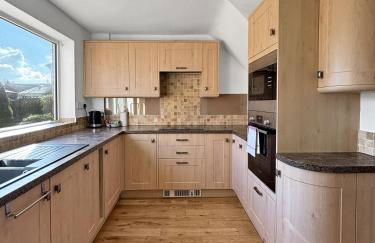 Amaya Nine Sleeps 7 Large 4 bed house - Bottesford - Foto 16