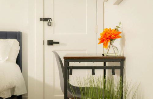 The Minimalist Escape - Modern 1BD in the Heights - Foto 4