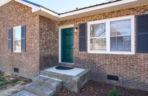 The Green Cardinal 4BR2BA Sleeps up to 7 - Foto 13