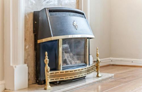 4 to 6 Beds Van Parking South Birmingham NR Edgbaston Solihull Relocations Insurance and Work Bookings Welcome - By Samina - ARZ Stays - Foto 32