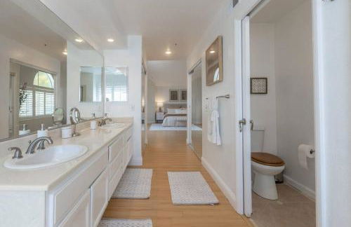 Hilltop Home with Private Pool and Spa - Foto 37