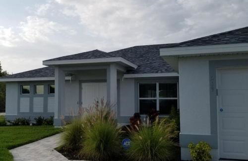 Stunning New Home in Cape Coral Florida - Foto 35