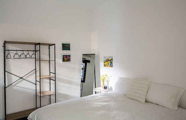 Cozy 2BDR with Parking - Foto 12