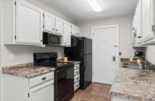 Chimney Park Retreat King Suite and Fenced Yard - Foto 10