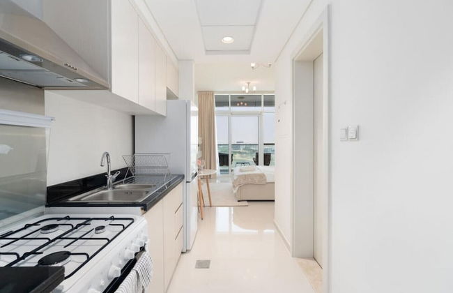 Neat Studio at Carson C - Photo 7