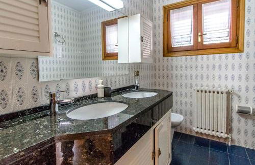 Picturesque Costa Brava Countryside Villa - Foto 28