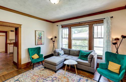 1 Mi to UNL Group Getaway with Game Area - Foto 2