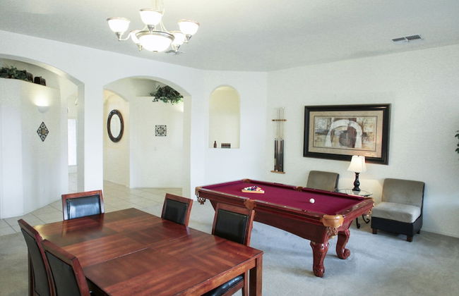 Near Great Shopping & Dining! Pool Table & Games! - Foto 21