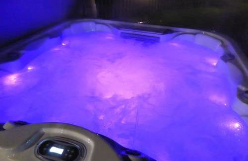 Lilac Cottage -Sleeps 6 -HOT TUB - Foto 11