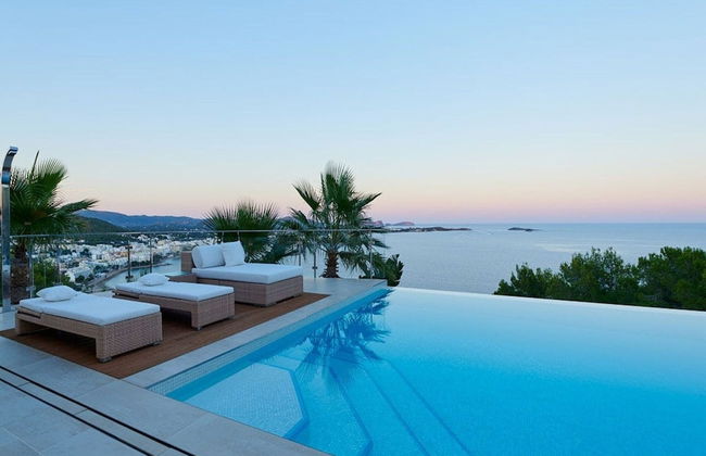 Lavish Villa With Infinity Pool and Views - Foto 29