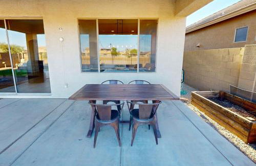 Hot Tub and Game Room Poolside Paradise in Phoenix! - Foto 32