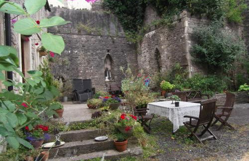 Manor House Annex - Sleeps up to 6 People - Photo 3