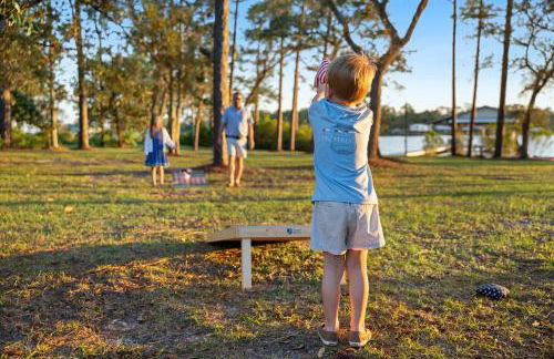 Secluded Waterfront Retreat for 23 - Dock Pets OK - Photo 24