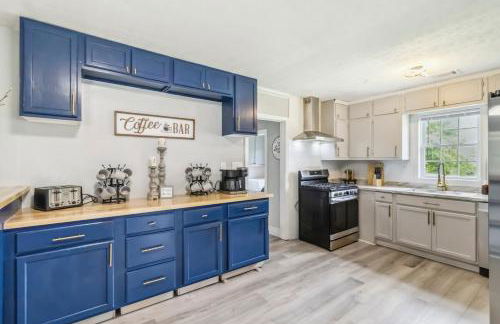 5BR with Game Room & Huge Backyard - Foto 43