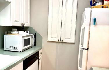 Pristine Full Sized Montrose Apartment Half Block to Menil Museum - Foto 39