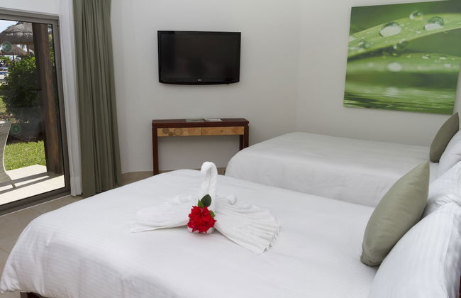 Sandos Caracol Nature Resort & Water Park All Inclusive - Photo 4