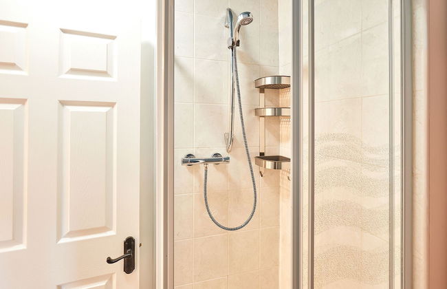 Host Stay North Parade Apartment - Photo 7