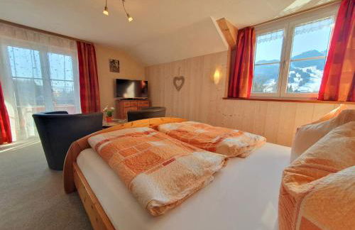 Haus Hindelang - 2 FeWos mit Zugspitzblick, inkl Königscard, gratis Parken & WLAN, Self Check-In, 5 Minuten ins Zentrum - Foto 12