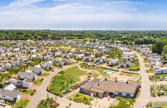 Detached Single Story Holiday Home Near the Sea - Photo 13