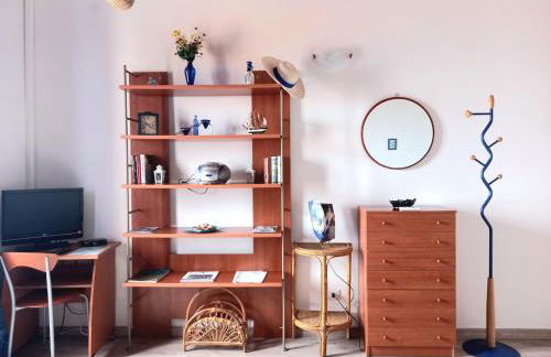 Bilocale in centro con vista mare - Foto 2