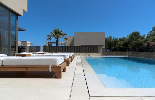 Amalthia Villa, Heated Pool & Walk to the Beach, By ThinkVilla - Photo 16