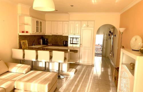 Ocean Pearl, luxuriöses Haus, Meerblick, große Sonnenterrasse, Teneriffa Süd, Los Gigantes, 600m zum Strand, 200m zum Ort, ruhig - Foto 6