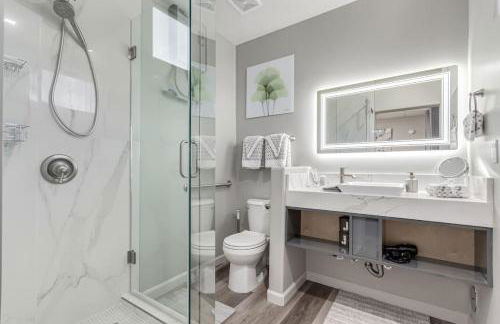 Stylish and Prestigious - 2 Bed 2 Bath On The Avenue - Foto 18