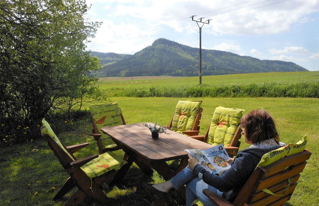 Authentic Farmhouse in Bozanov With Private Garden - Foto 16