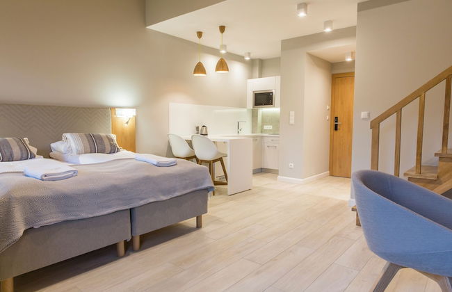 Royal Hill Residence - Photo 32