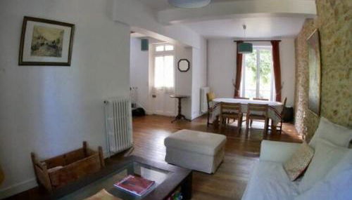 House near forest - Foto 4