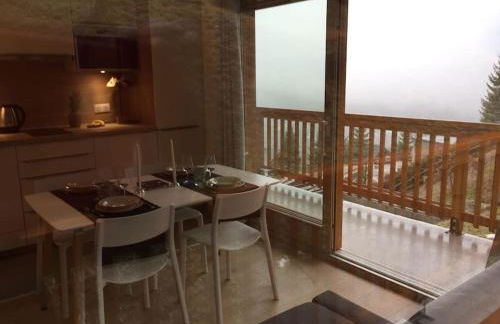 Méribel 2 pièces avec cabine, centre, proche commerce et pistes avec parking et wifi état neuf - Foto 11