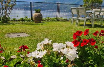 Villa Gli Ulivi - Ushuaia Apartment Lake & Garden View - Free Parking - Foto 22