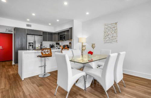 Amazing, Spacious Unit, Heart LA - Photo 32