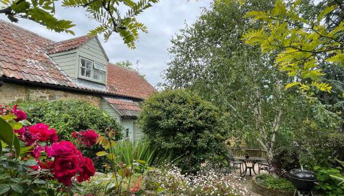 Chiddy Nook Cottage - Photo 3, Garden, Garden view