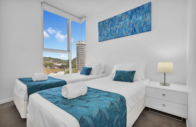 Reflection Tower Two - Foto 22