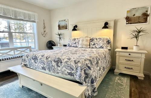 Waterfront Family & Pet Friendly Home with Hot Tub "Sandpiper Shores" - Foto 20