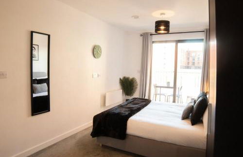 Luxury Mcr 2bed,2bath Apartment- Central location! - Foto 24