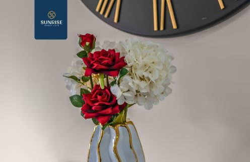 L2 - INVOICE and REDUCED PRICE only via SUNRISE SHORT LETS DUNDEE, Stunning 4 Bed House with 6 Beds and 3 bathrooms, TVs in each room, Free Parking, Fully Equipped, Local Amenities, Easy Ring Road Access, Special Rates and ONLY 9 Mins to STANNERGATE Ports - Foto 24