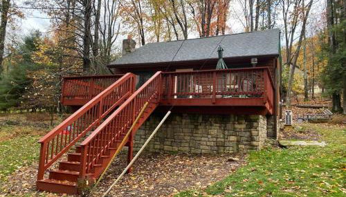 Cubs Den - Hot Tub- Walk to Lake- Fire Pit - Kayaks - Foto 4