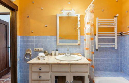 Blue House I Pool I Art I BBQ I Peace I Relax - Foto 6