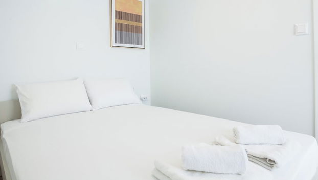 Cozy 1 Bd Basement Apt in Pagrati - Foto 4, Habitación