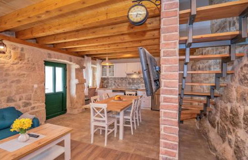 Gorgeous Home In Ricice With Lake View - Foto 23