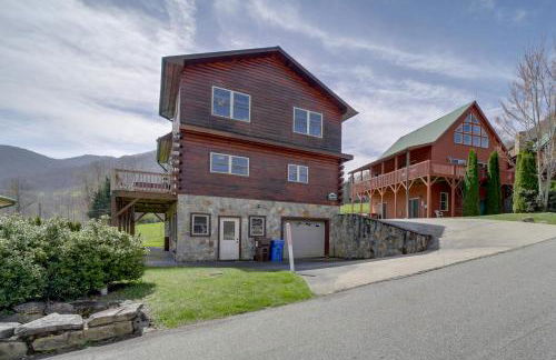 Maggie Valley Cabin with Private Hot Tub and Game Room - Foto 38