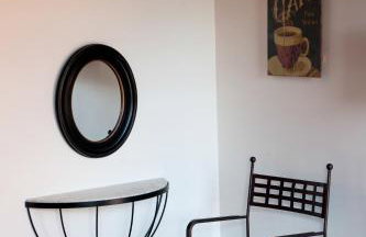 Polys Guest House - Foto 10