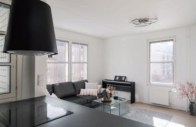 Modern 1BR Apartment with Balcony - Foto 11