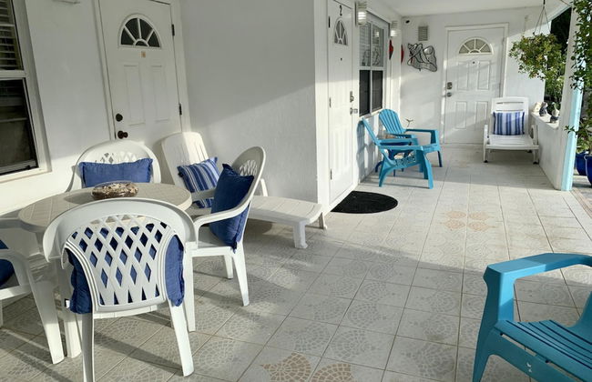 3 Suites Free Breakfast Steps to Beach - Photo 20