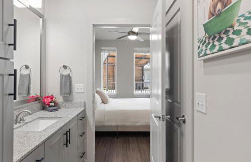 Modern 2BR Poolside Patio Suite in North Austin - Foto 23