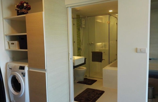 Sonrisa Sriracha - Photo 25