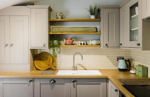 May Tree Cottage Manorbier 5 mins from the beach Sleeps 4 - Foto 68