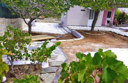 Figs & Grapes * Cosy small house * Marmari * South Evia - Foto 22